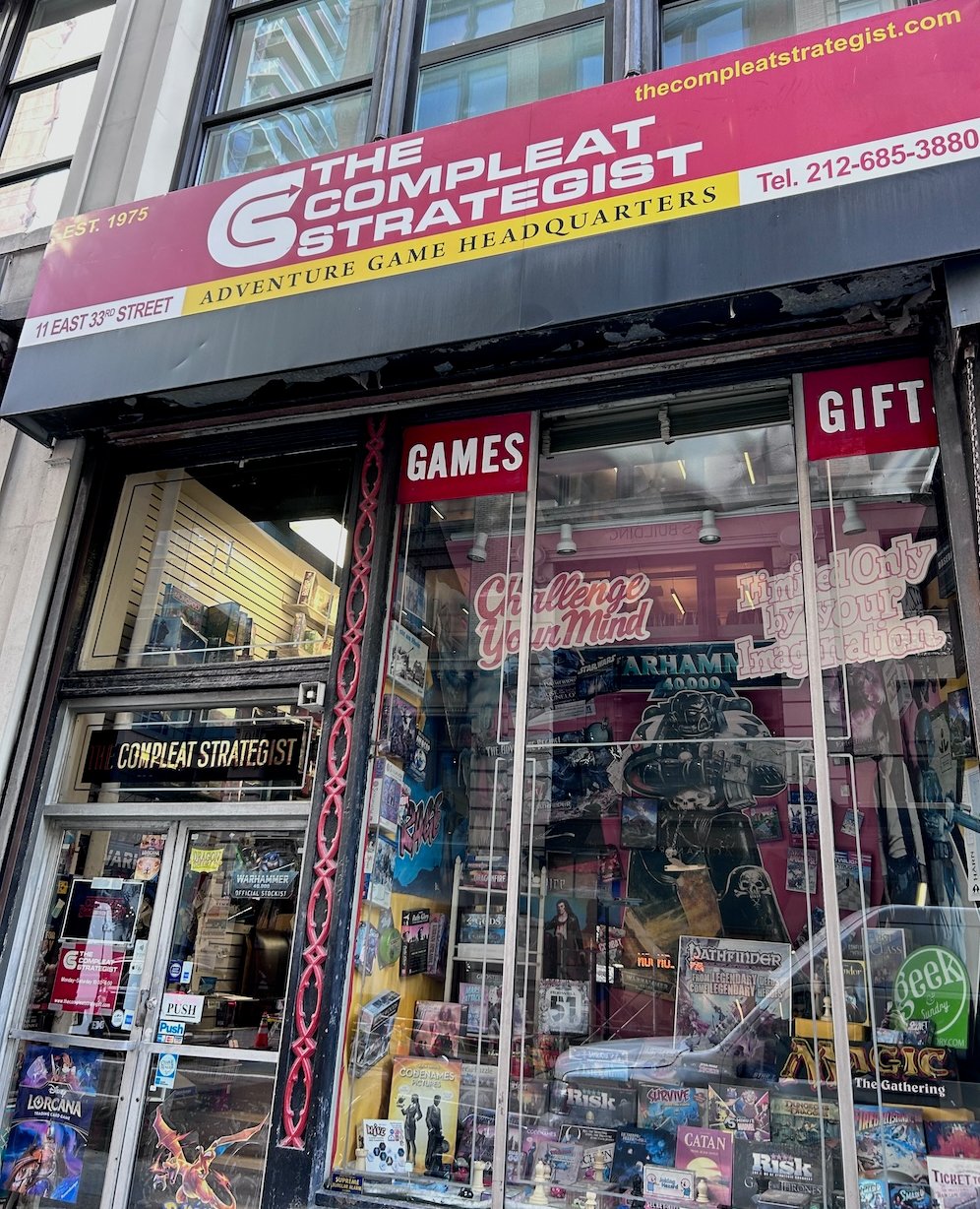 Holiday Shopping Sunday Hours - The Compleat Strategist